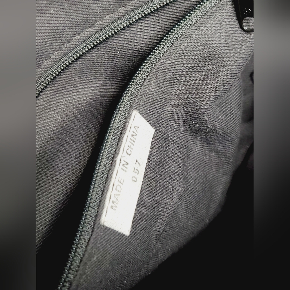 Vintage Textured Leather Patchwork Crossbody Hand… - image 4